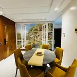 Serenity Suite Family Apartment In Central Location